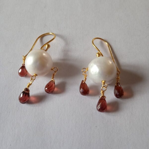 Pendientes de Perlas y Granates. - Imagen 2