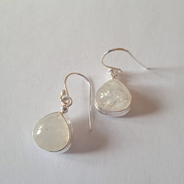 Pendientes con piedras. - Imagen 4